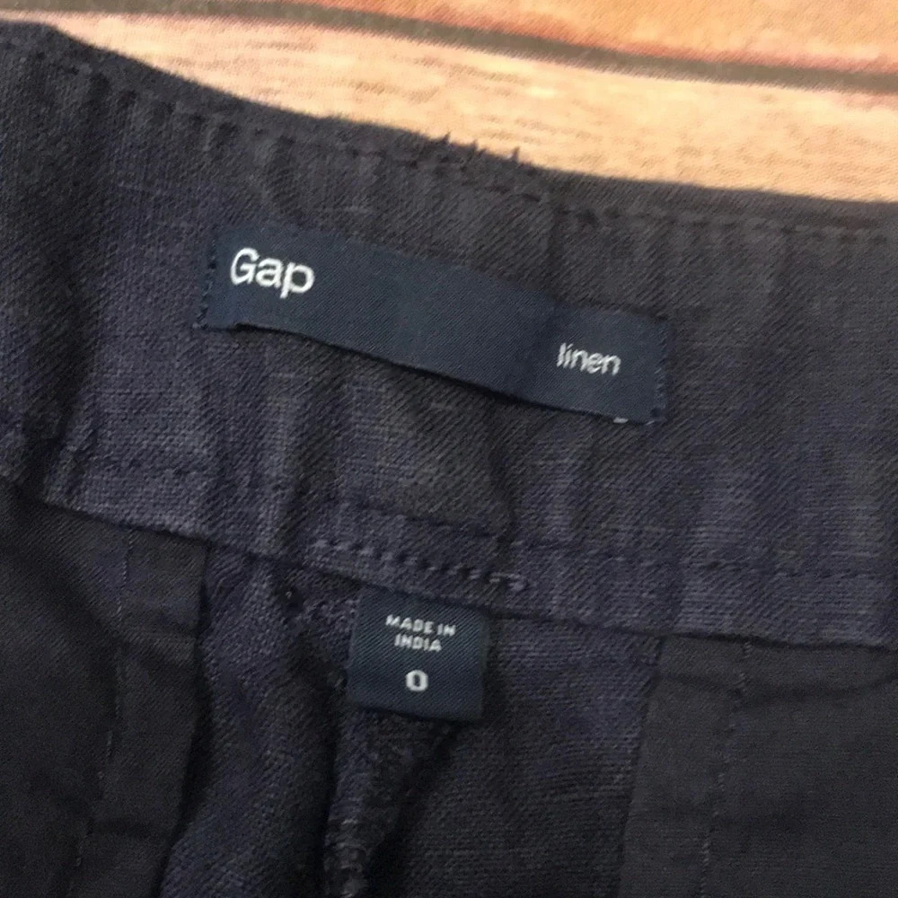 GAP Navy Linen Shorts - Picture 2 of 5
